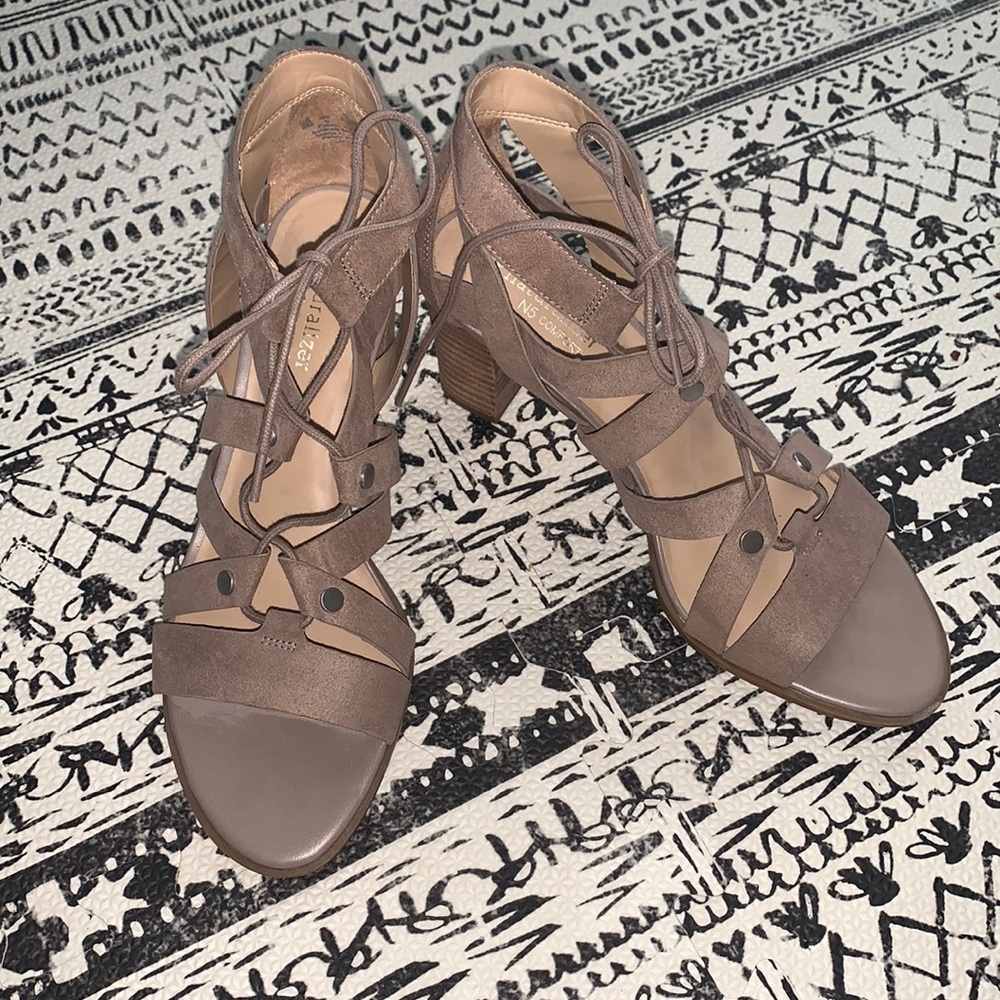 Naturalizer N5 Comfort Heels